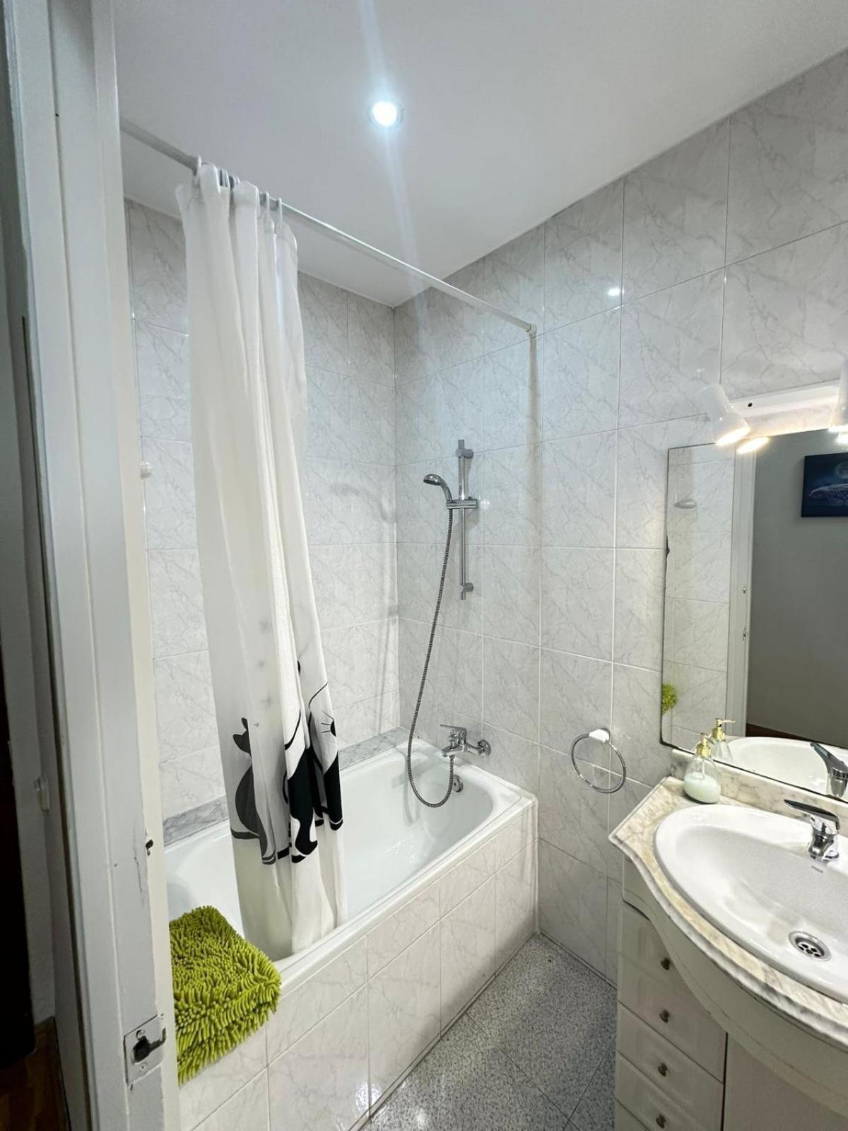 Rooms Aribau บาร์เซโลนา ภายนอก รูปภาพ