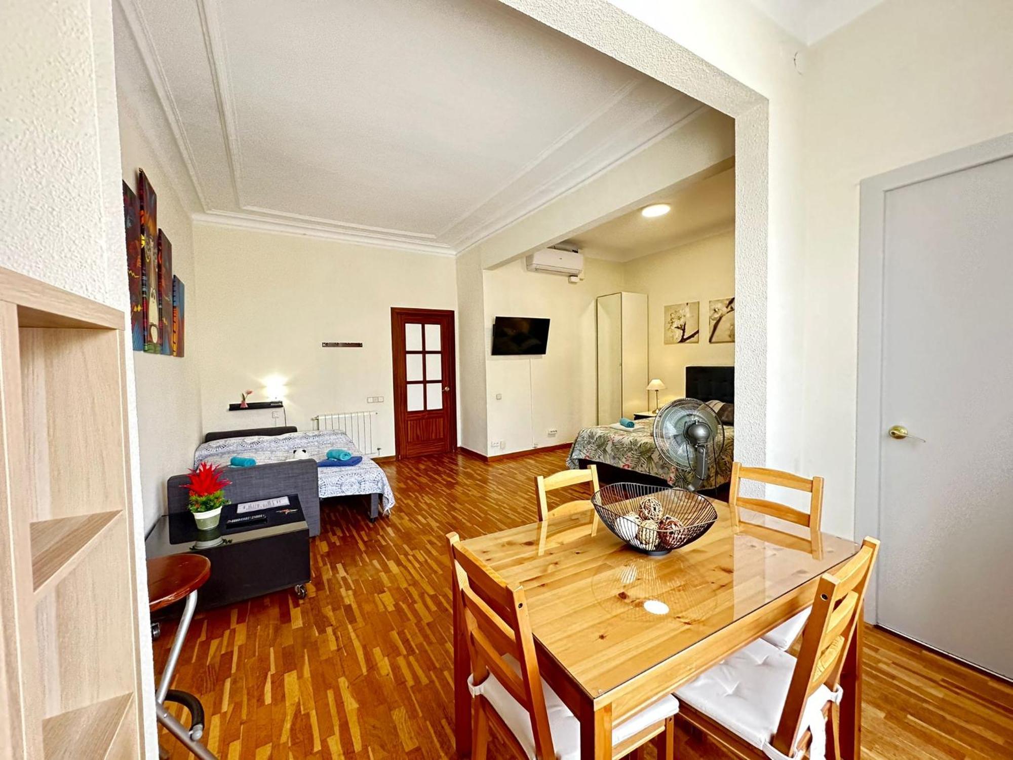 Rooms Aribau บาร์เซโลนา ภายนอก รูปภาพ