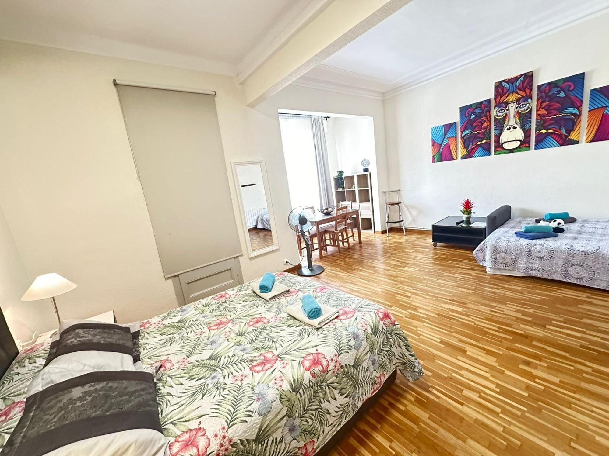 Rooms Aribau บาร์เซโลนา ภายนอก รูปภาพ