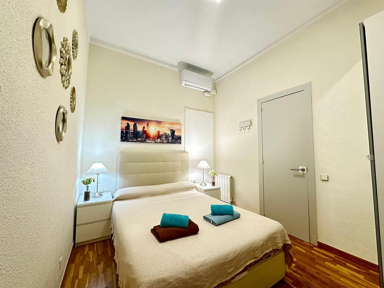 Rooms Aribau บาร์เซโลนา ภายนอก รูปภาพ
