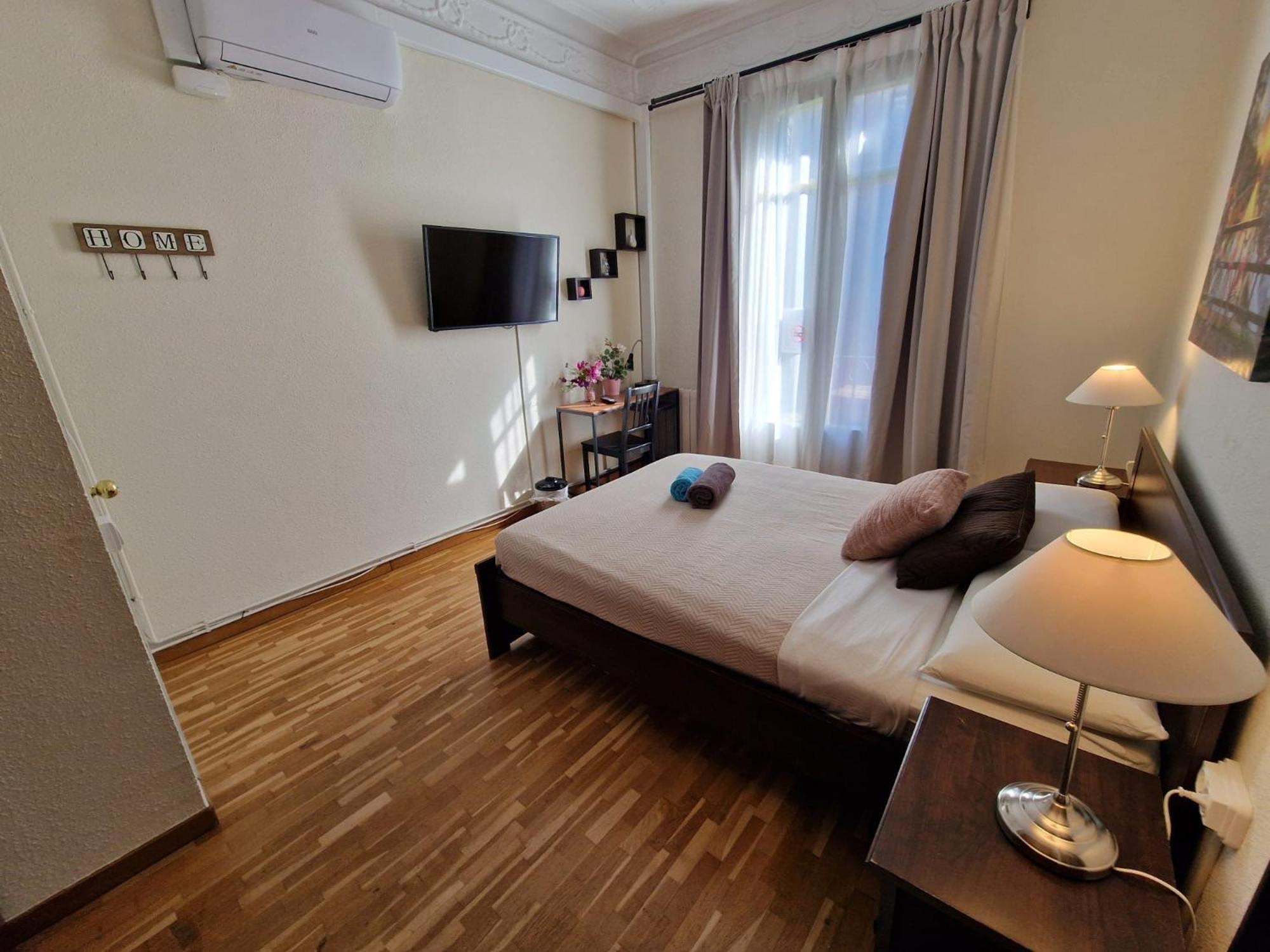 Rooms Aribau บาร์เซโลนา ภายนอก รูปภาพ