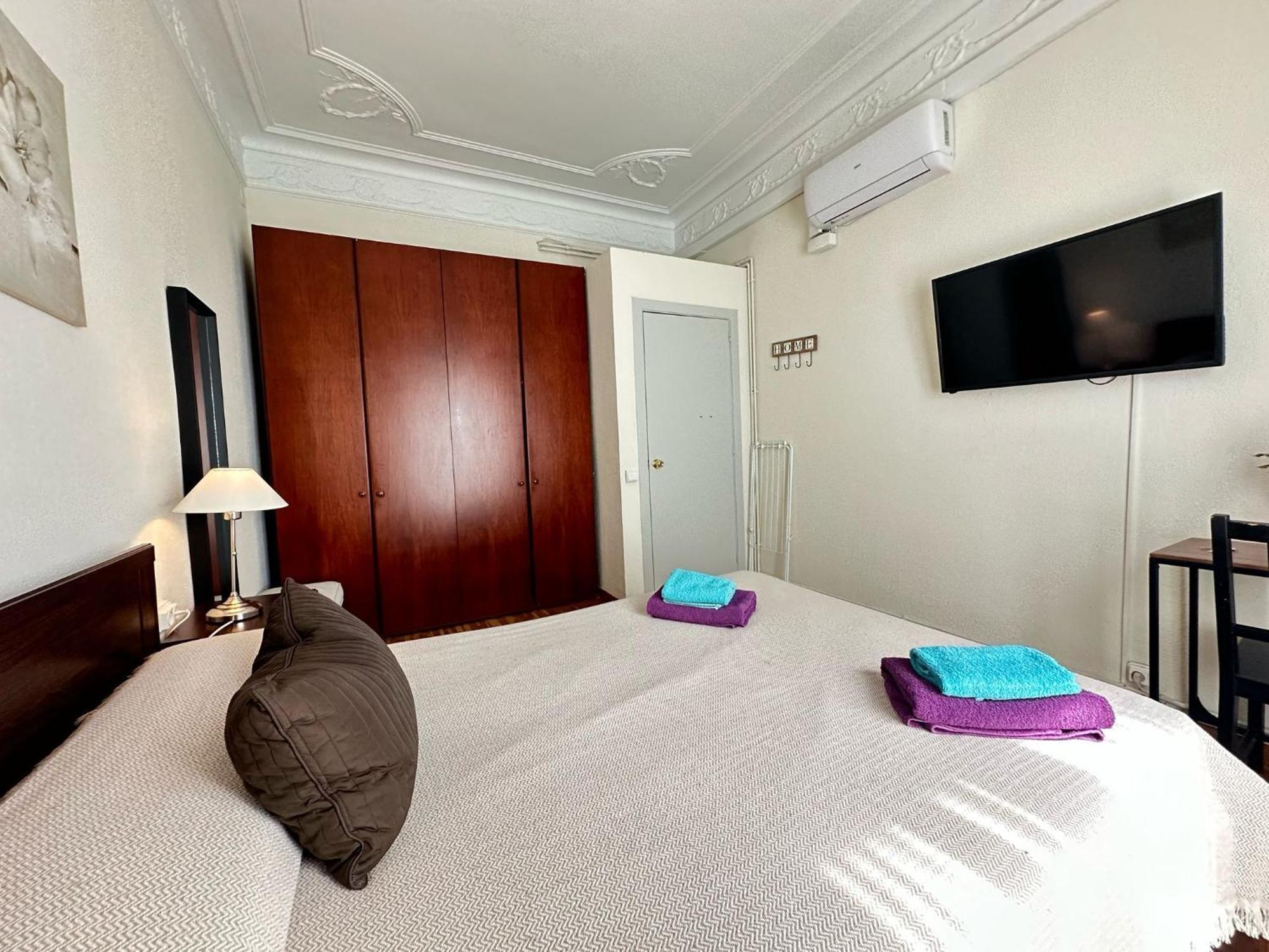 Rooms Aribau บาร์เซโลนา ภายนอก รูปภาพ